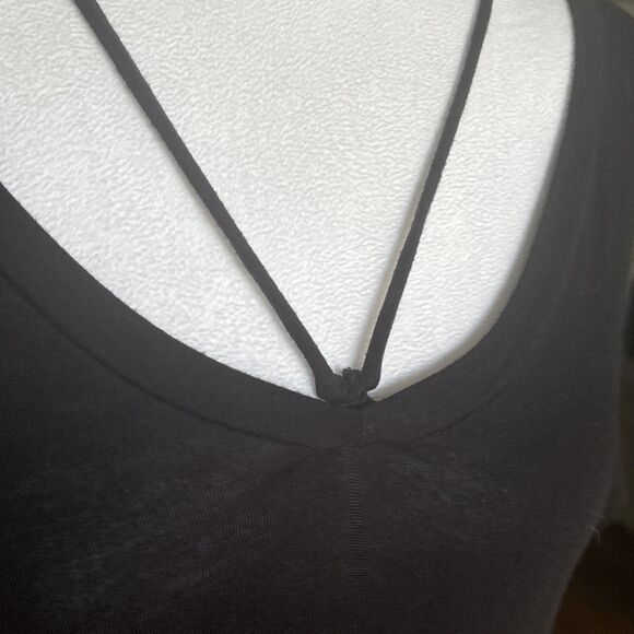 Vintage Wet Seal Y2K Black Tie T Shirt With Asymmetrical Bottom Size Large - Picture 2 of 6